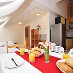 Wenzig Apartment